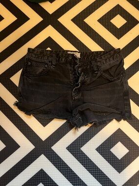 Free People Black Denim Women’s Cutoff Shorts - Casual Frayed Hem sz 27